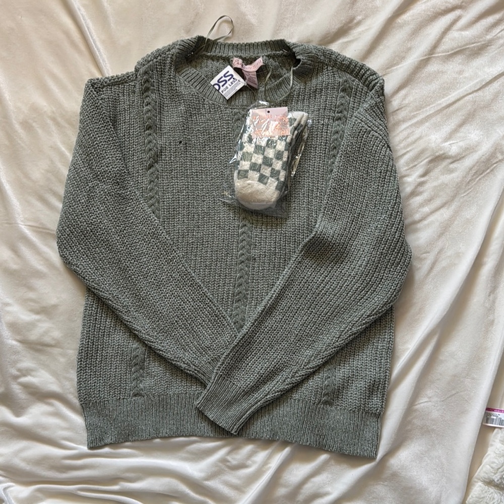 Chunky Knit Green Crewneck Sweater